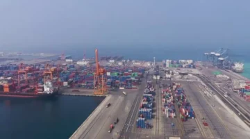 السعودية تربط موانئ شرق البلاد بالأردن عبر ممر لوجستي دولي جديد